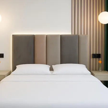 Poem - Roof Pool & Panoramic Sea View Hotel