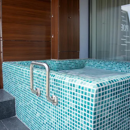 Poem - Roof Pool & Panoramic Sea View Eforie Nord