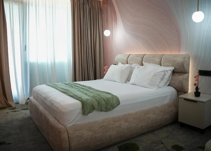 Hotel Poem - Roof Pool & Panoramic Sea View