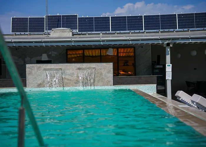 Hotel Poem - Roof Pool & Panoramic Sea View Eforie Nord