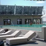 فندق Poem - Roof Pool & Panoramic Sea View 4*