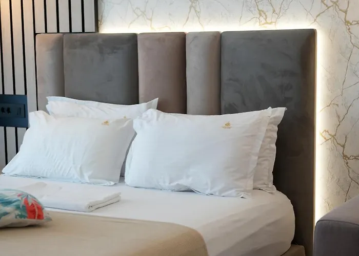 Ξενοδοχείο Poem - Roof Pool & Panoramic Sea View 4*