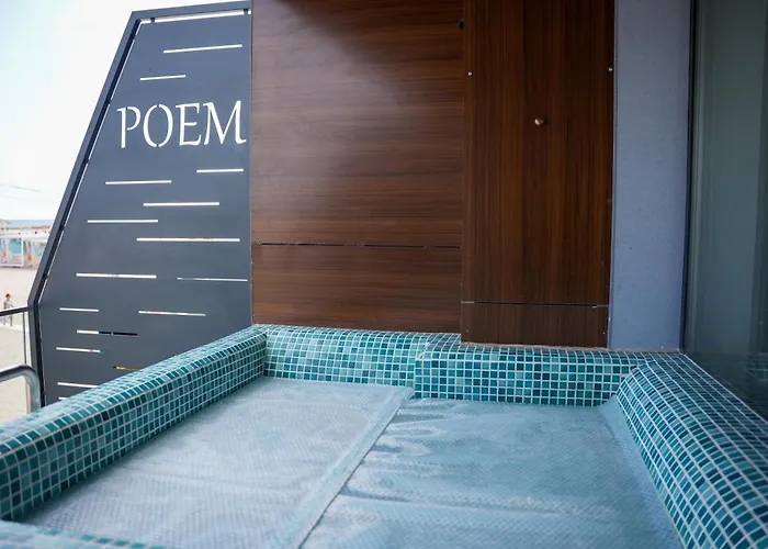 Poem - Roof Pool & Panoramic Sea View 4* Eforie Nord