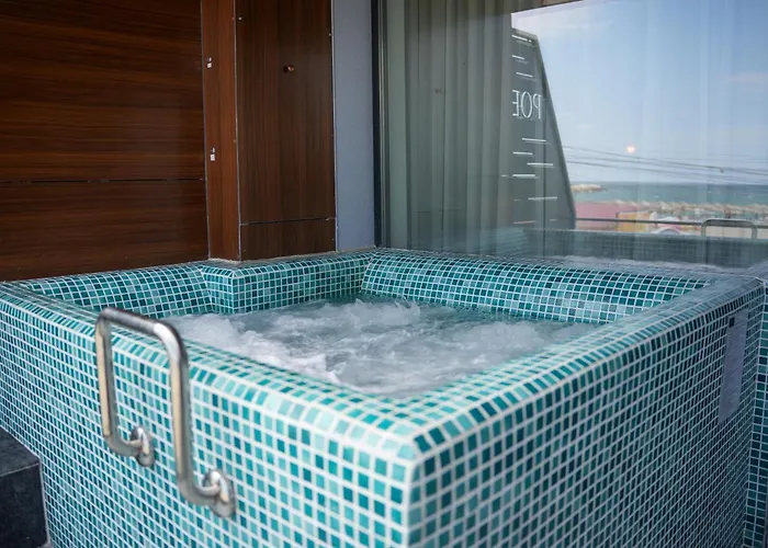 Poem - Roof Pool & Panoramic Sea View ホテル 4*